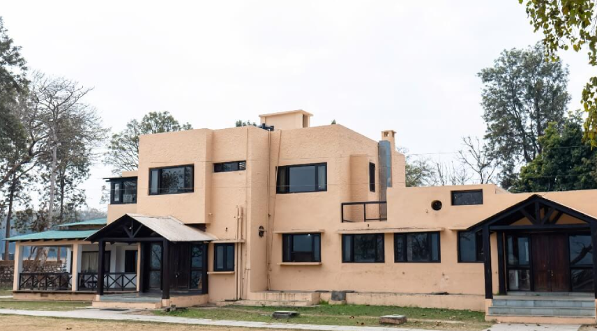 Jhirna-Forest-Lodge